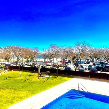 Beautiful Apartment 75M2 With View At The Beach, Pool, Parking Roses Exterior photo