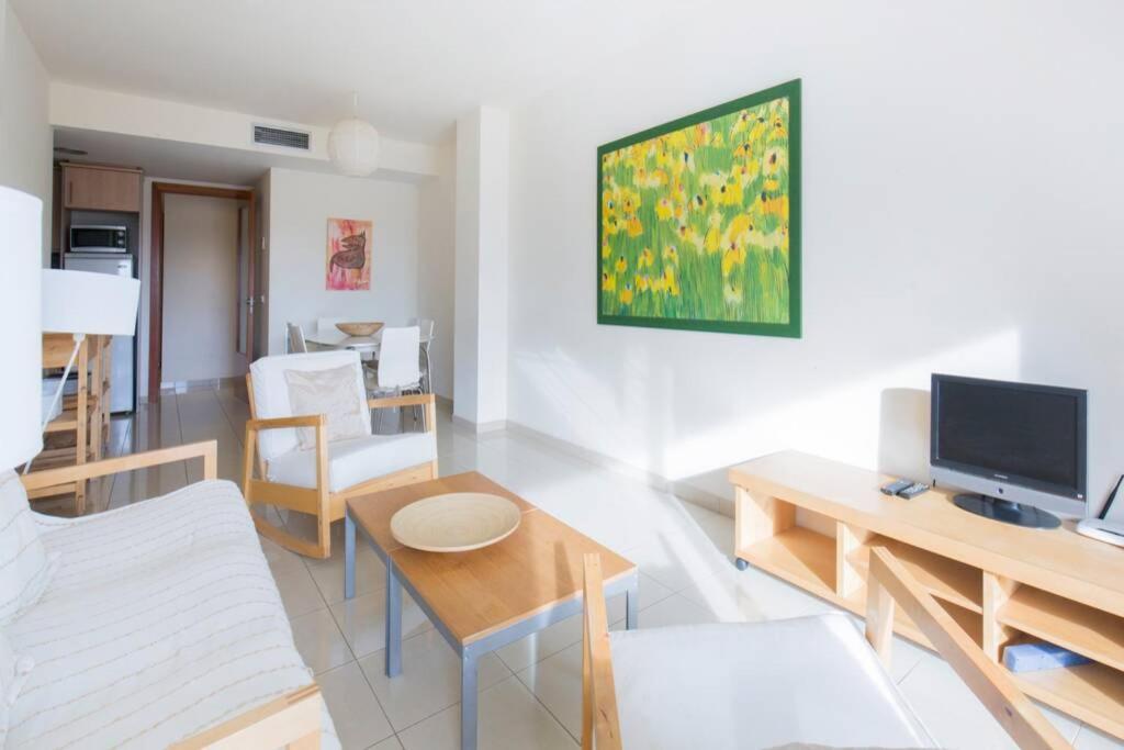 Beautiful Apartment 75M2 With View At The Beach, Pool, Parking Roses Exterior photo
