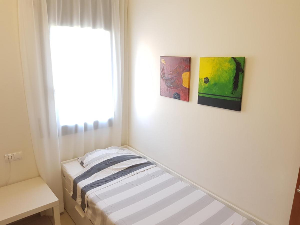 Beautiful Apartment 75M2 With View At The Beach, Pool, Parking Roses Exterior photo